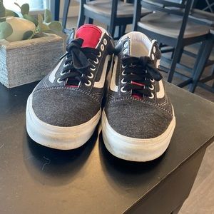 Gently used Vans. Mens size 9.5